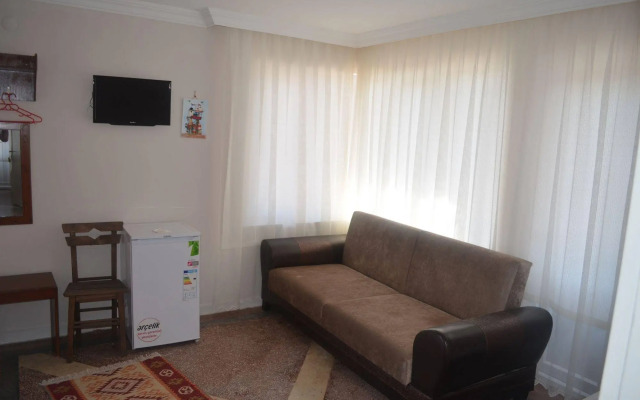 Tunç Otel - Ayvalık