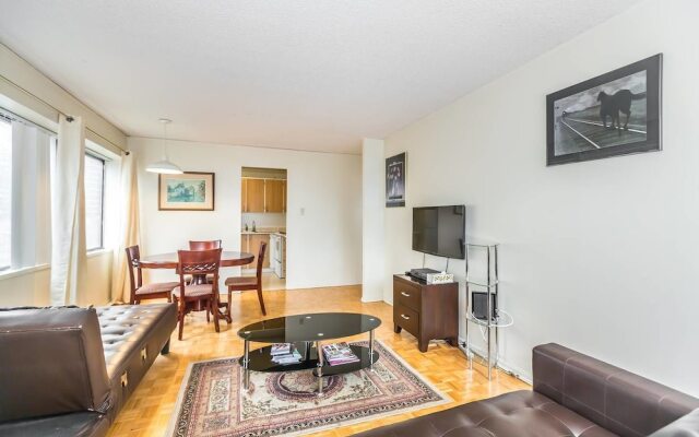 Spacious 1 BR Apartment of Downtown Toronto II