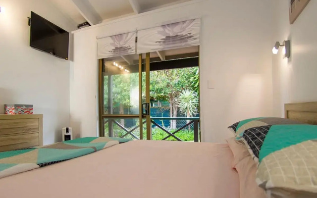 Beachside Beauty - Kuaotunu Holiday Home