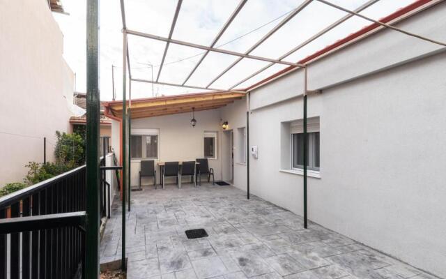 Newly built detached house with parking