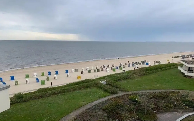 Penthouse by North Sea With Pool and Sauna