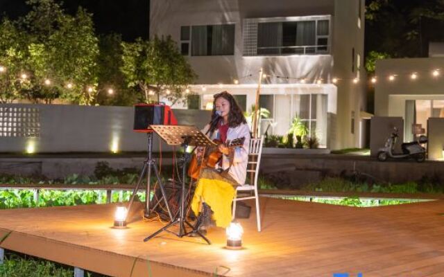 Yongshui River Store of the Thousand and One Courtyard Hopes Resort
