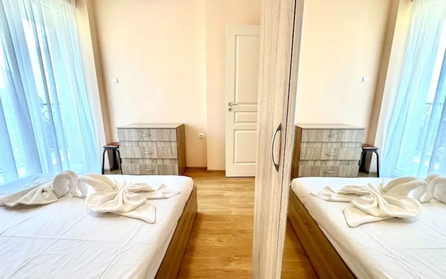 Menada Apartments in Messembria Resort