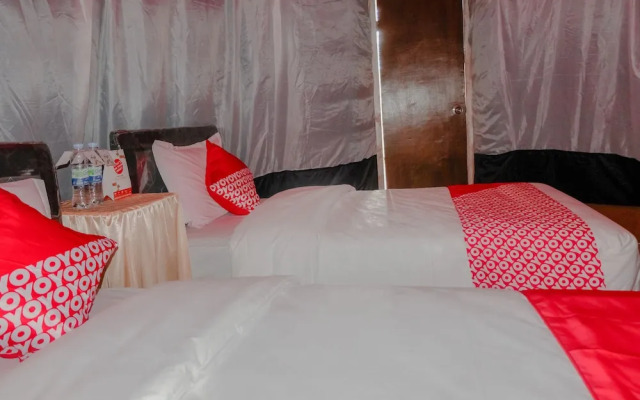 Oyo 1160 Apache Camp Batu