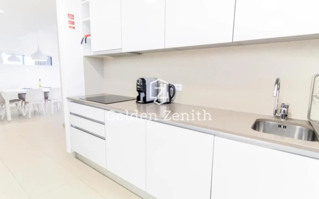 Cavalo Preto Luxury Beach Apartment by Golden Zenith