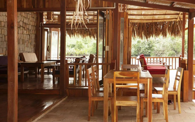 Dormstay Riverside Hostel Phu Quoc
