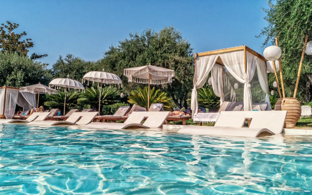 Nefeli Hotel