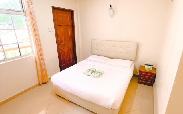 Amzar Motel Cenang