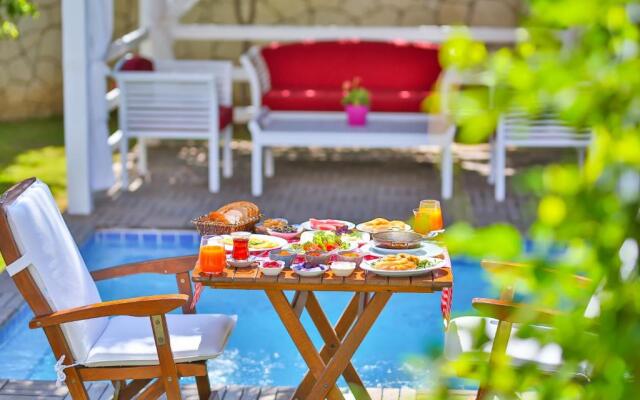 Alacati Balbadem Otel ( +13 ADULT ONLY)