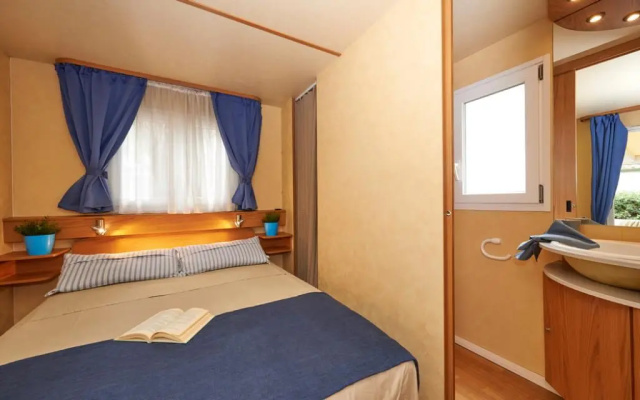 Baia Domizia Camping Village
