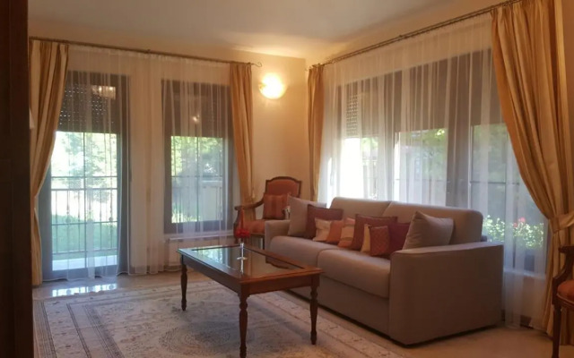 Szent György Villa Apartmanház