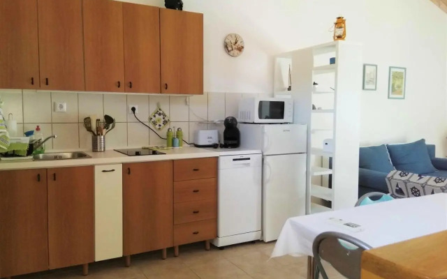 Takoma Hvar