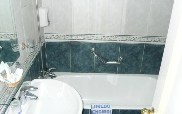 Hotel Villa de Laredo