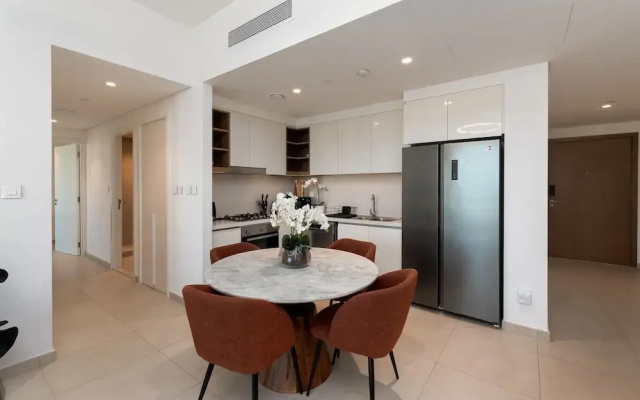 Sleek 2BR at Downtown Close to Dubai Mall