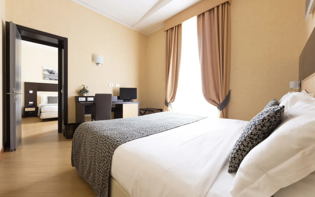 Hotel Naples