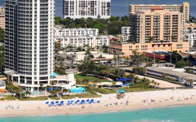 DoubleTree Resort & Spa by Hilton Ocean Point-N. Miami Beach