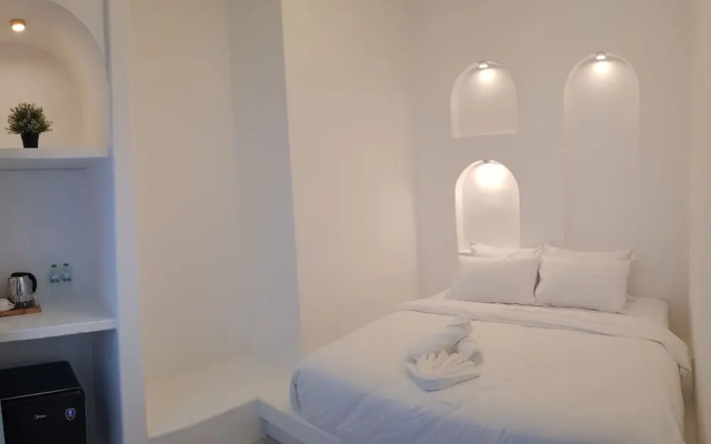 Ipoh Santorini Hideaway Hotel Inspired