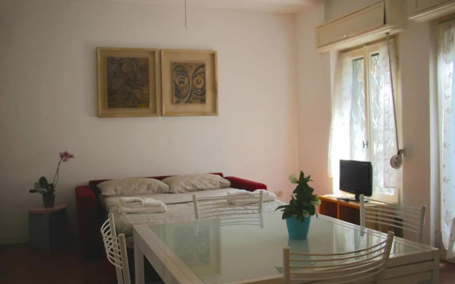 Basement Turati 3 -Consulates District
