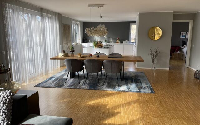 Beautiful 3-bed Apartment in Munchen