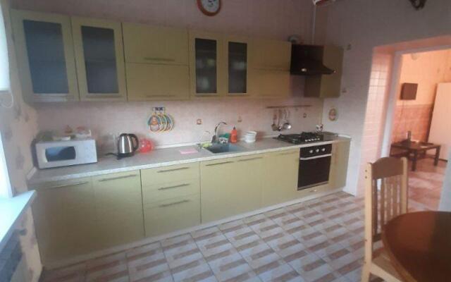 Guest House On Pobedy 7