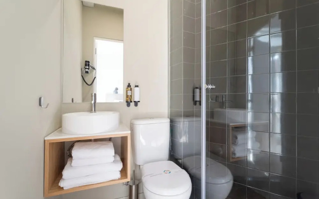 Lapa Diplomatic Suite&Flat by FeelLisboa