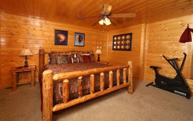 Up Up  Away - Two Bedroom Cabin