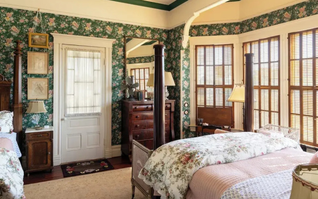 The JD Hyde Historic Inn