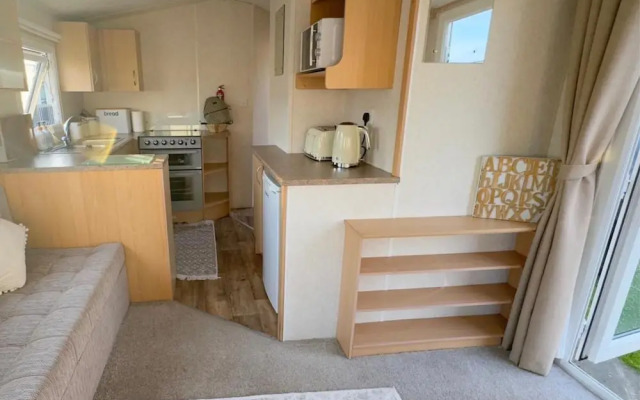 Impeccable 2-bed Static Caravan in Morecambe