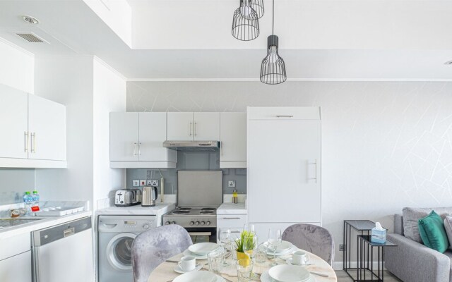 IBN Residence 2 by LUX Holiday Home
