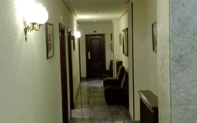 Hotel Castellano Centro