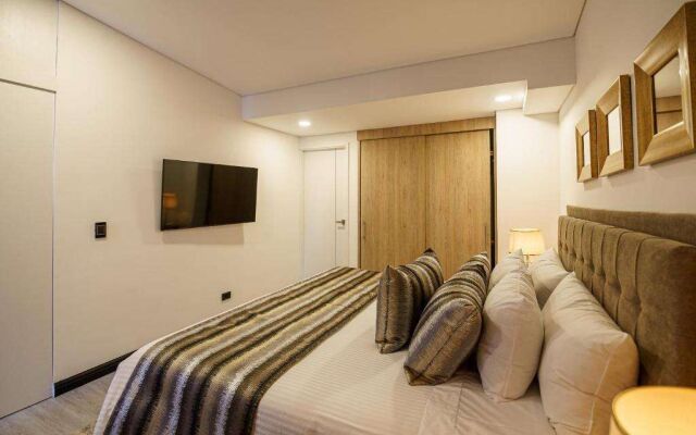 First Class Hotel