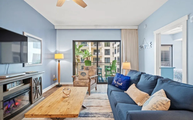 Warm and Inviting 1 Bd 1 Ba Condo With Breathtaking Gulf Views