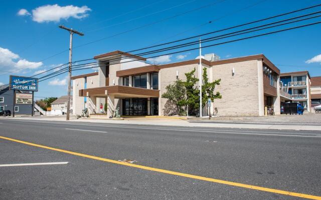 Windjammer Motor Inn