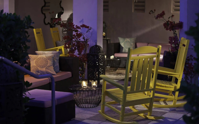 Kimpton Surfcomber Hotel by IHG