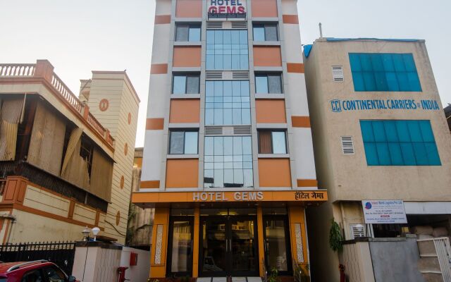 OYO 13511 Hotel Gems