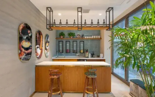 James Joyce Coffetel (Shijiazhuang Luquan Xiangyang Street)