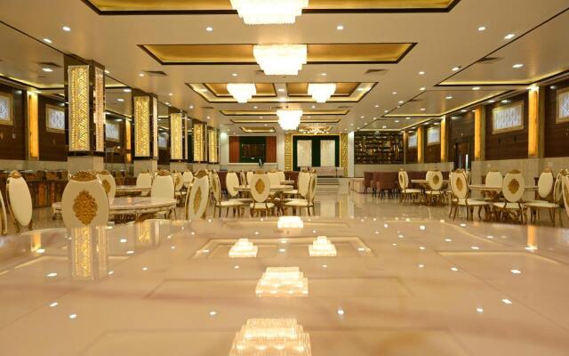 Hotel Vasdaa Grand