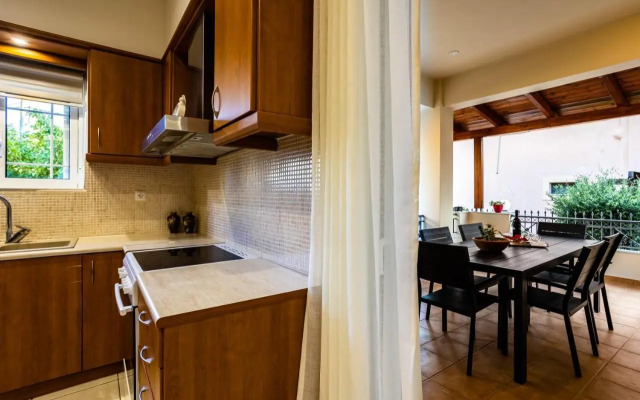 Filiatra Downtown Cozy Retreat - Homely Vibes