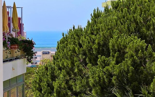 House With 3 Bedrooms in Quarteira, With Wonderful sea View, Furnished