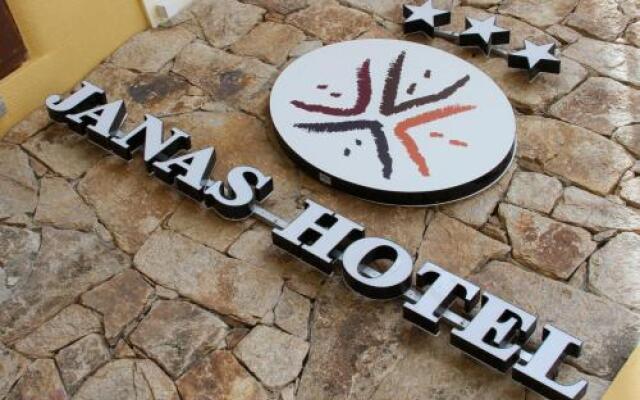 Janas Hotel