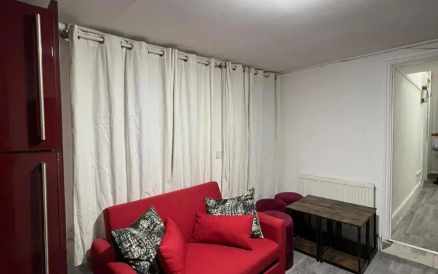 South London 2bed flat