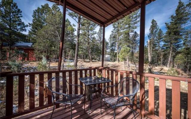 Antler Crossing - Two Bedroom Cabin