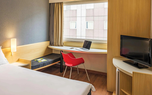 ibis Tamboré