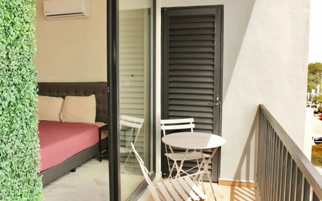 Lomas Sense Apartments