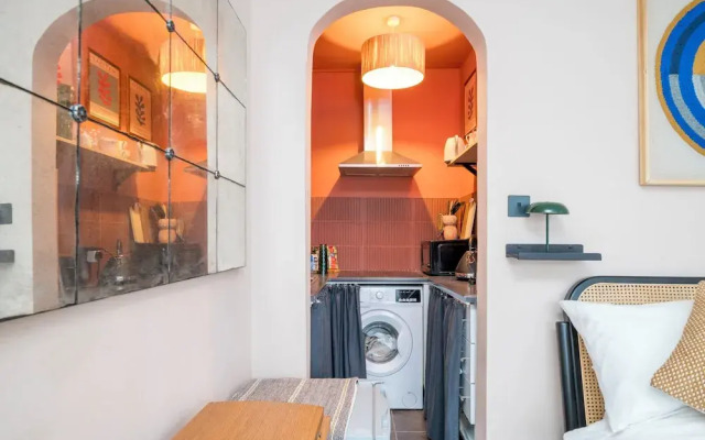 Charming Studio moments from Portobello