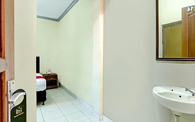 OYO 90520 Kuta Family Guest House