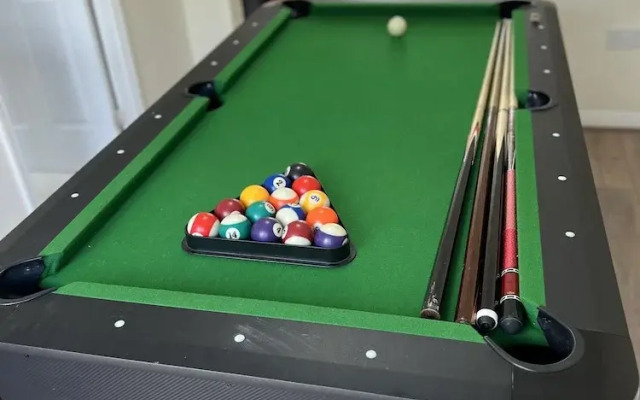 Cozy 3 Bedrooms Birmingham House With Pool Table
