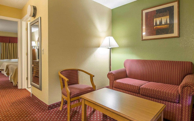 Quality Inn & Suites Mt Dora North