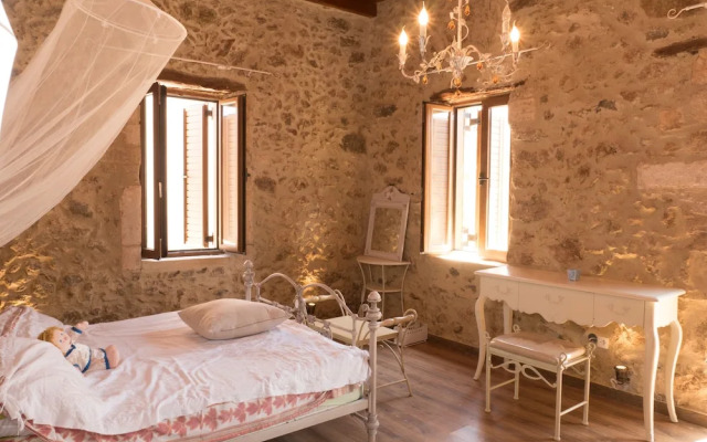 Villa Malaxa and Suites