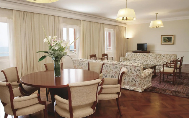 NH Gran Hotel Provincial